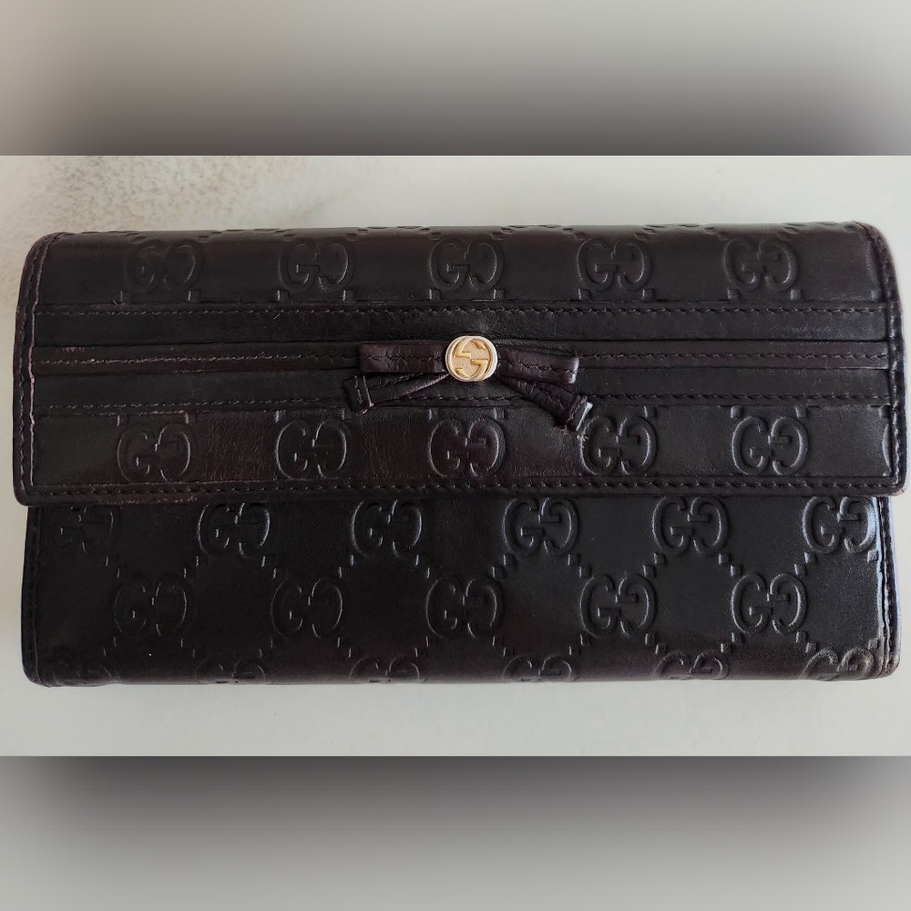 Gucci Micro Guccissimo Wallet in Rich Chocolate Color.